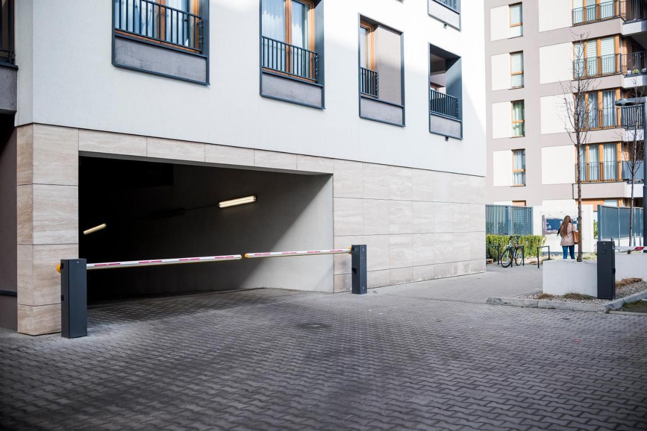 Apartament Z Ogrodkiem I Garazem พอซนาน ภายนอก รูปภาพ