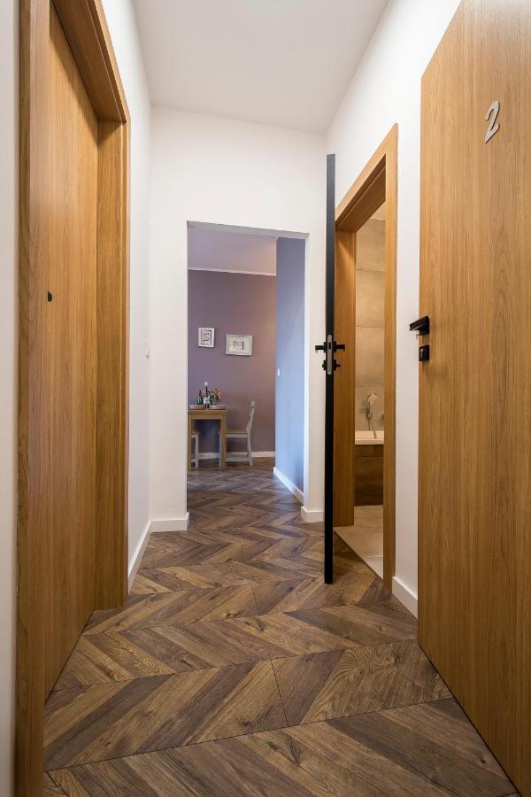 Apartament Z Ogrodkiem I Garazem พอซนาน ภายนอก รูปภาพ