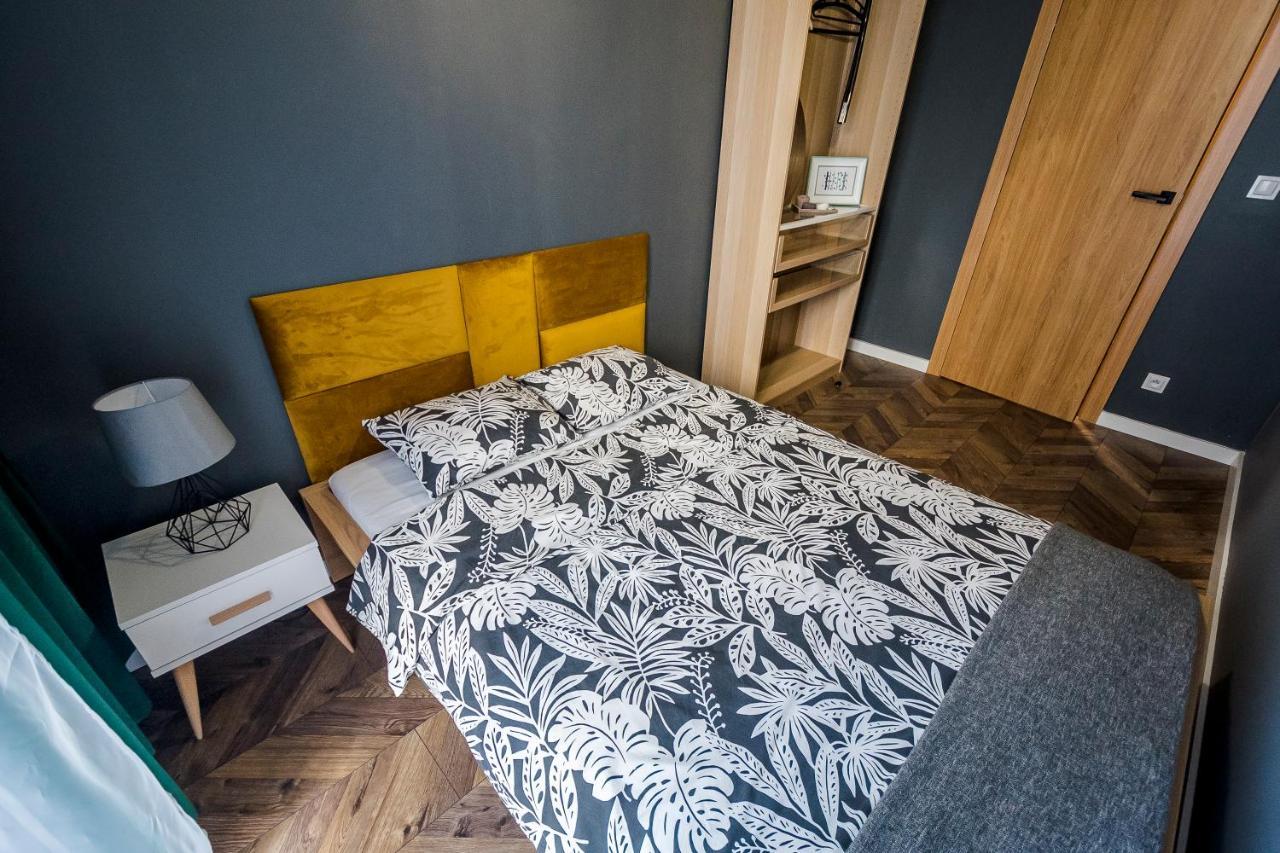 Apartament Z Ogrodkiem I Garazem พอซนาน ภายนอก รูปภาพ